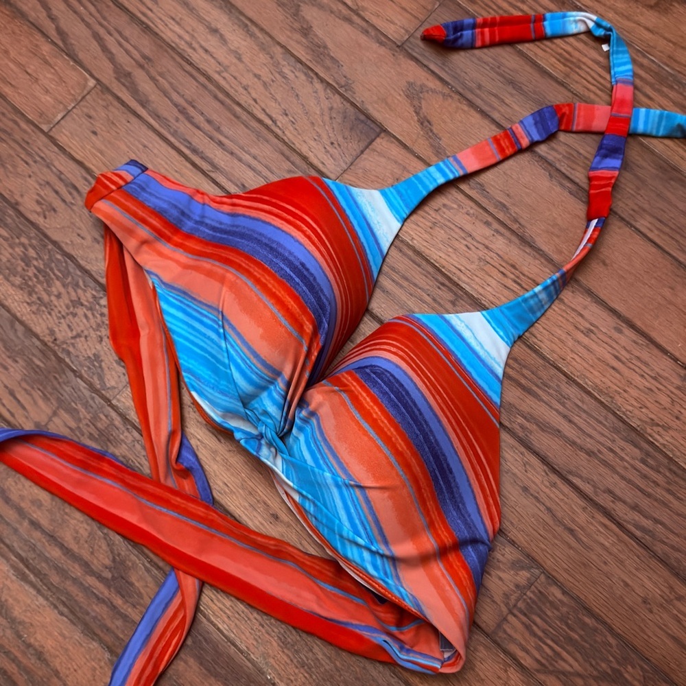 Aqua Couture Bikini Top - Picture 5 of 5
